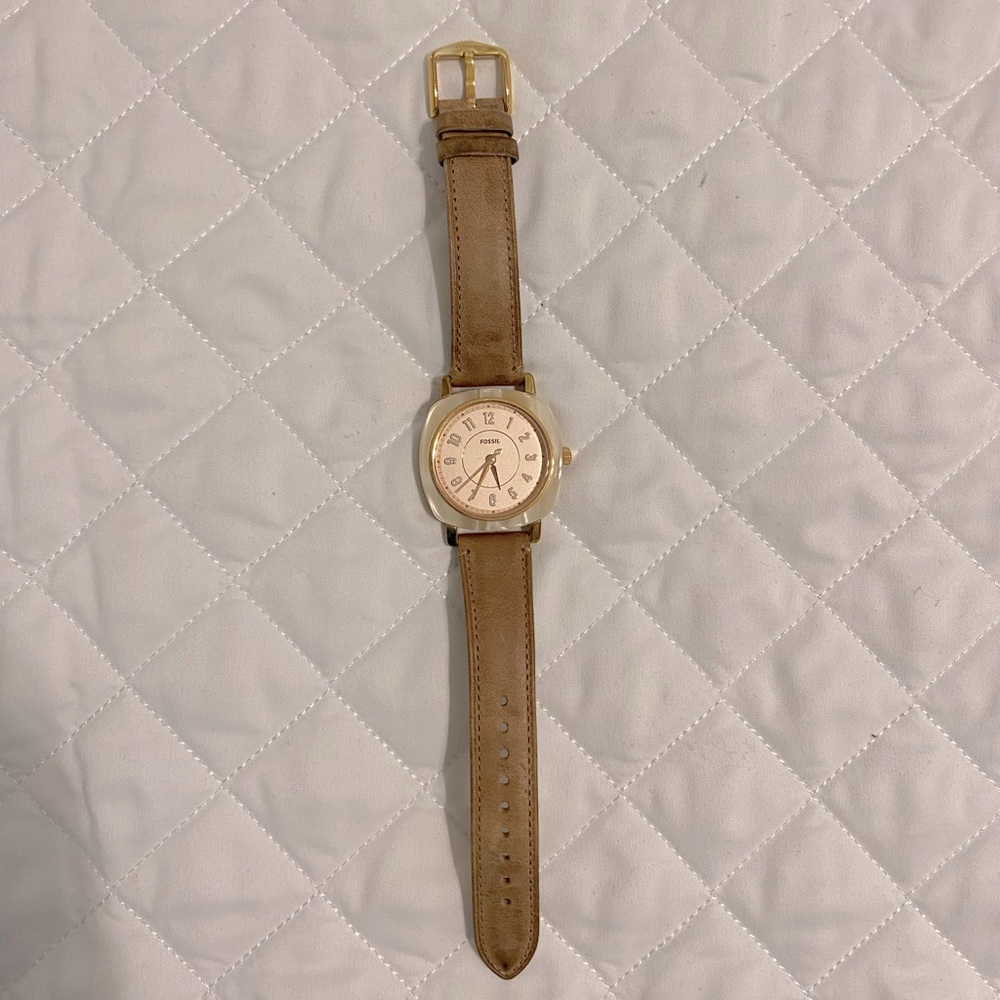 Fossil rose gold watch